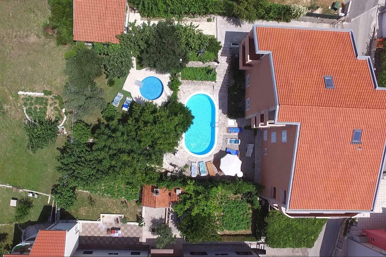 Art Villaer Makarska