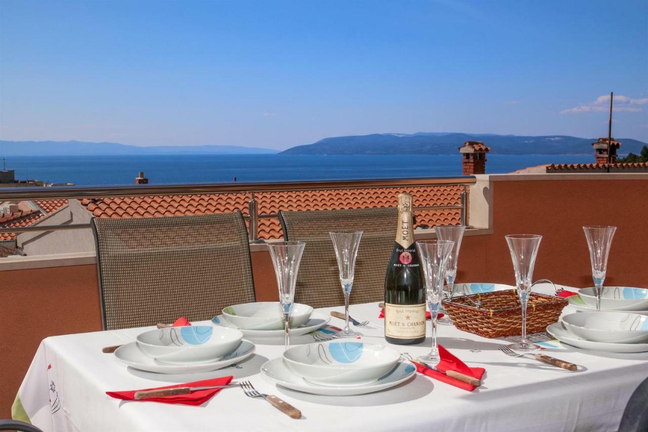 Art Villaer Makarska