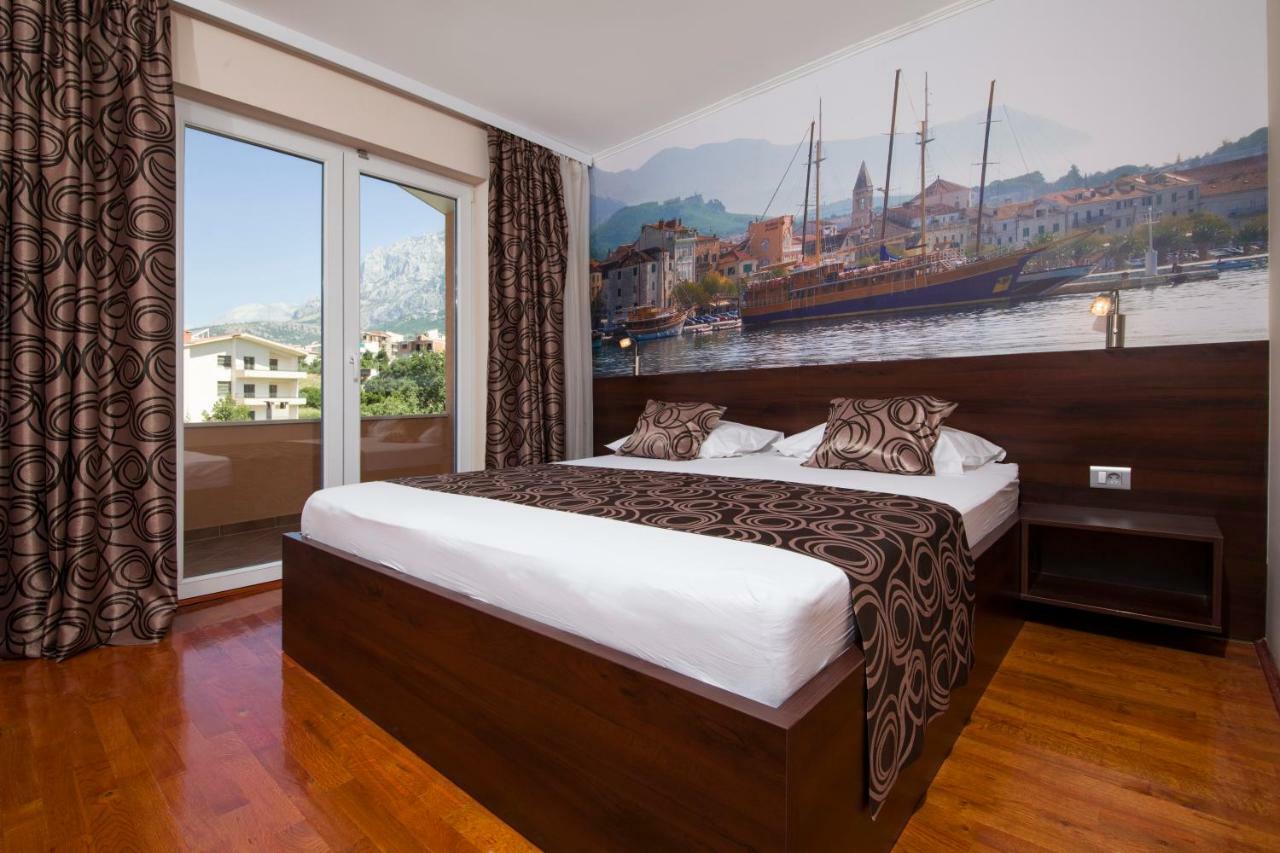 Art Villaer Makarska